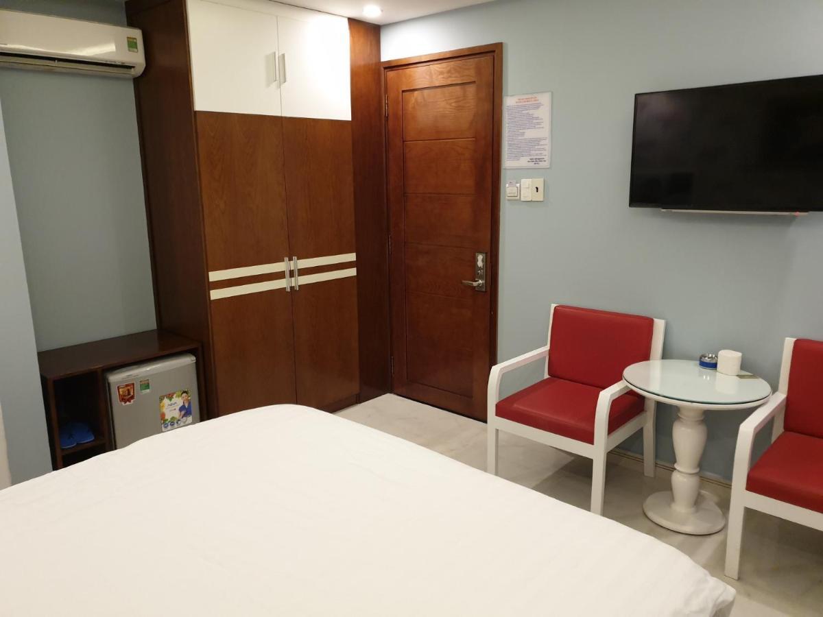 Hotel Lily 2